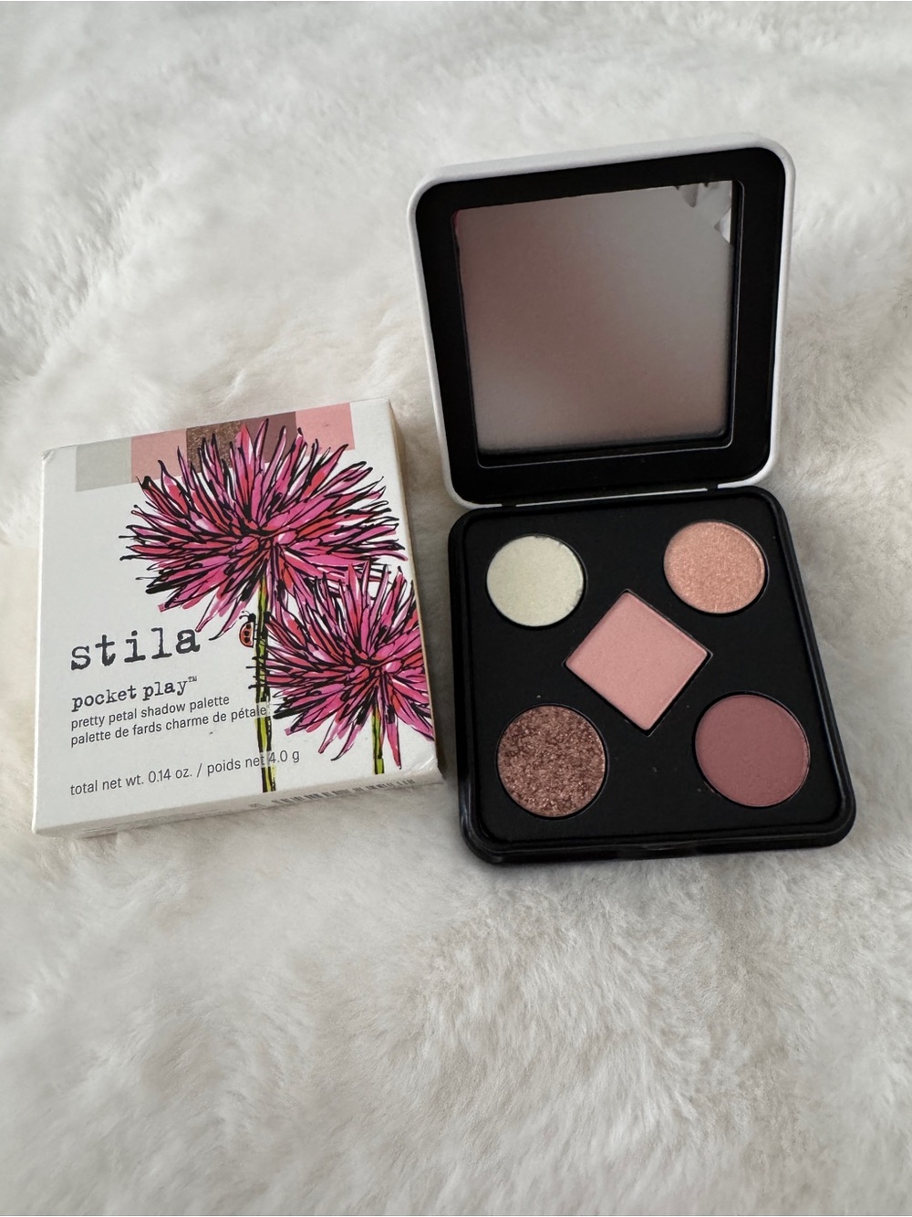 Stila Pocket Play Pretty Petal Eyeshadow Palette - NIB - Picture 2 of 6